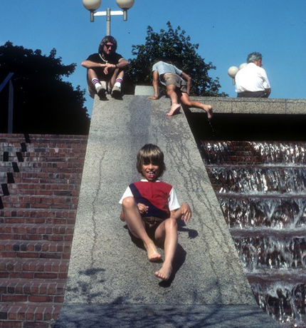 Kid at fountain