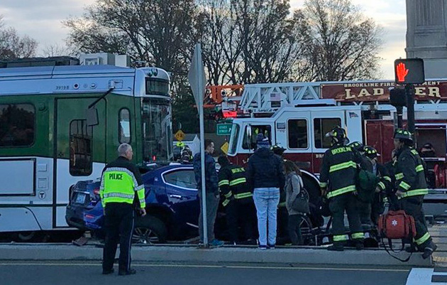 Car-vs-trolley crash